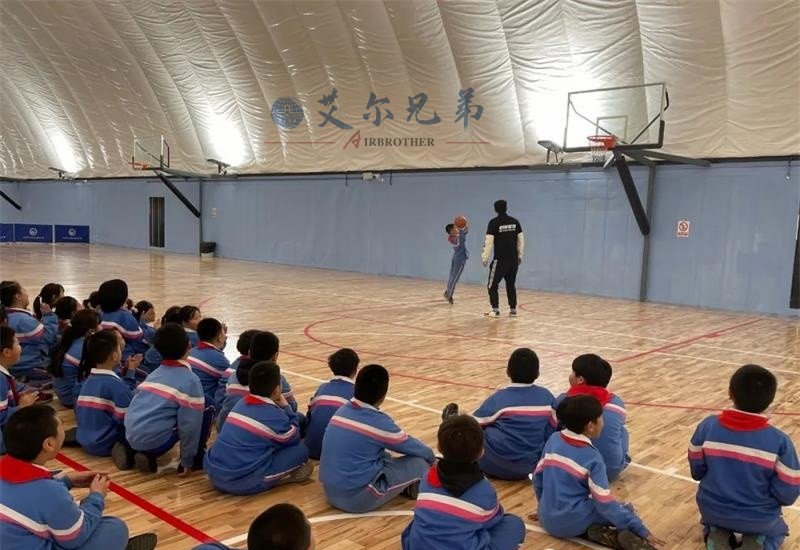 天津校區打造優質氣膜室內體育館